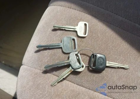 1998 Toyota Camry Le из США, поврежденный, VIN 4T1BG22K5WU307904